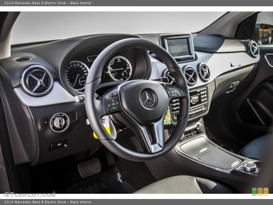Black Interior Dashboard for the 2014 Mercedes-Benz B Electric Drive #95883316