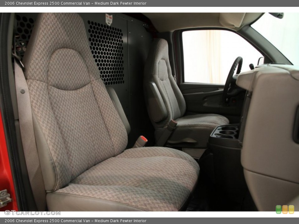 Medium Dark Pewter Interior Photo for the 2006 Chevrolet Express 2500 Commercial Van #95902723