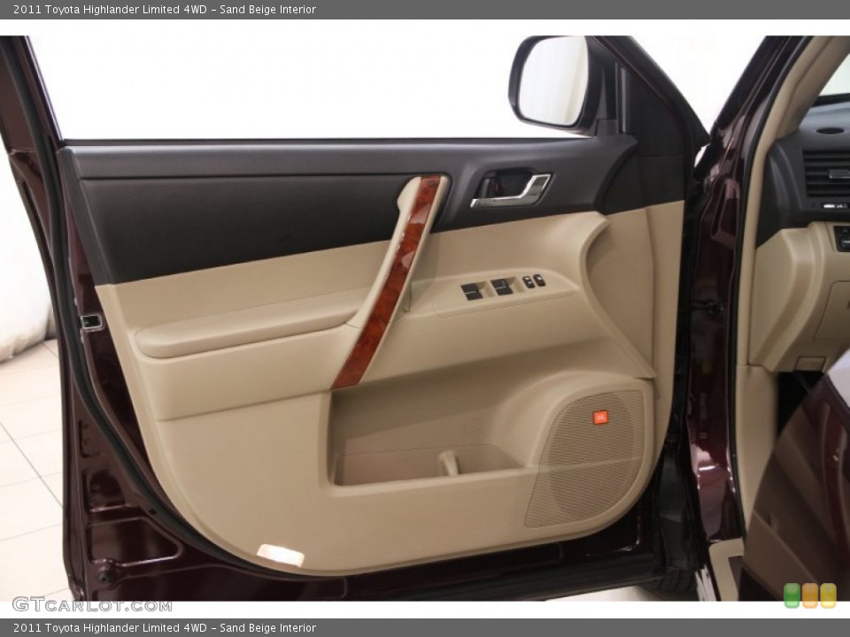 Sand Beige Interior Door Panel for the 2011 Toyota Highlander Limited 4WD #95915071