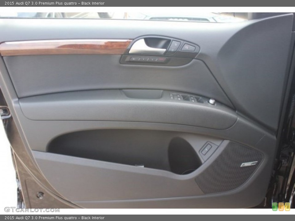 Black Interior Door Panel for the 2015 Audi Q7 3.0 Premium Plus quattro #95925982