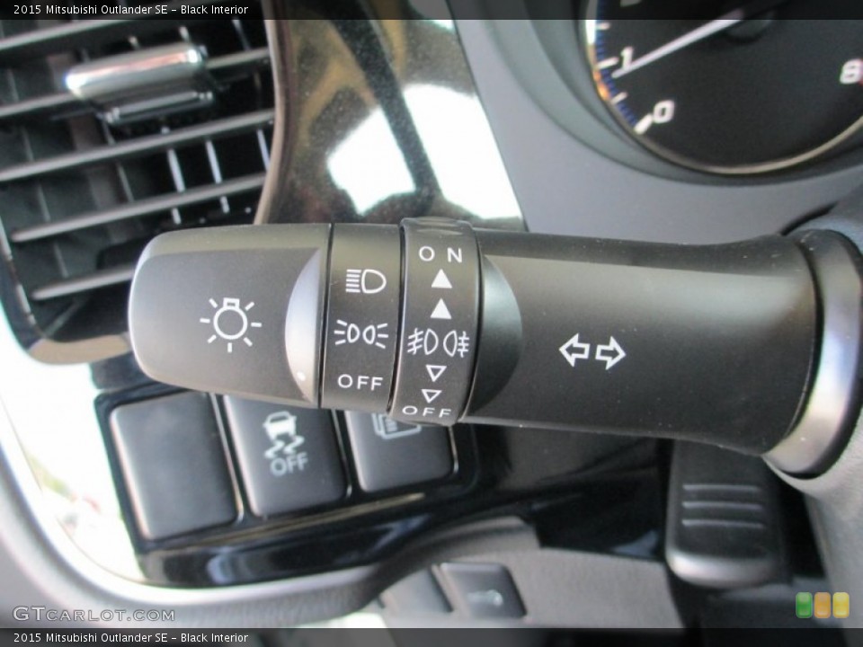 Black Interior Controls for the 2015 Mitsubishi Outlander SE #95941891