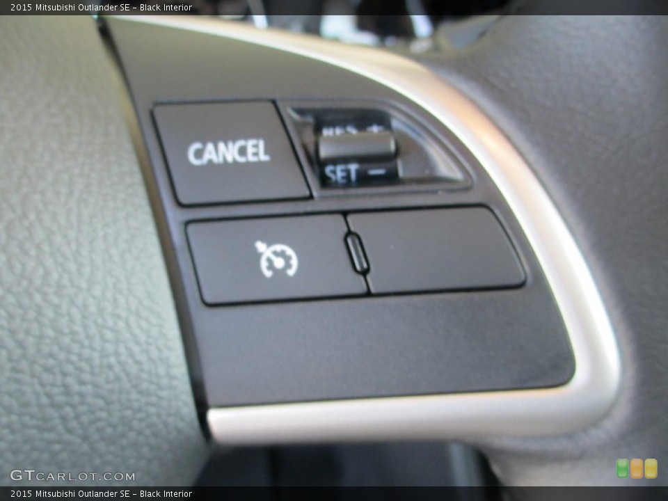 Black Interior Controls for the 2015 Mitsubishi Outlander SE #95941948