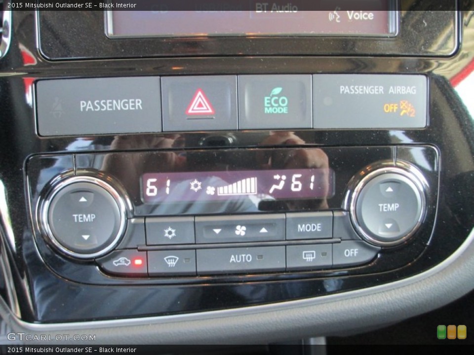 Black Interior Controls for the 2015 Mitsubishi Outlander SE #95942014