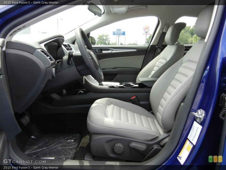 Earth Gray Interior Photo for the 2015 Ford Fusion S #95946752