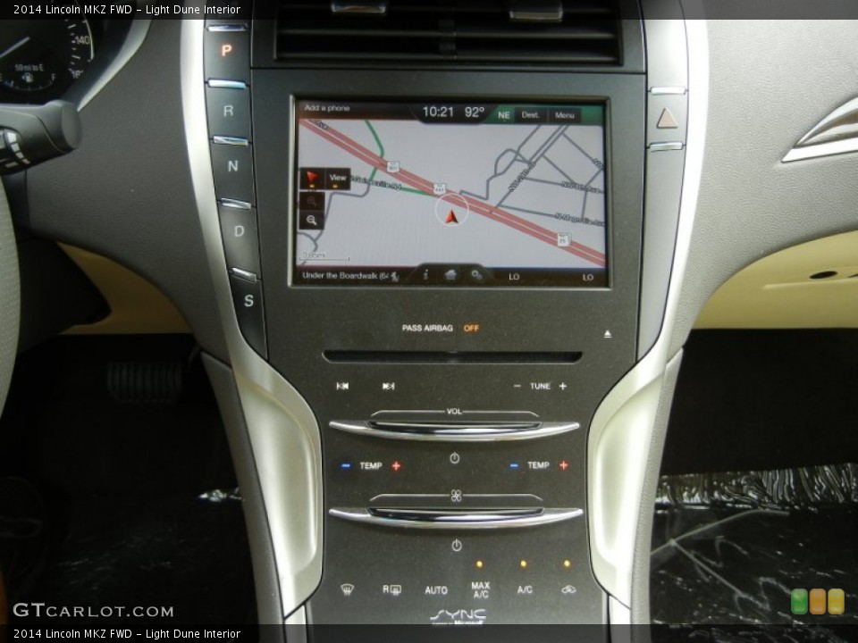 Light Dune Interior Navigation for the 2014 Lincoln MKZ FWD #95948087