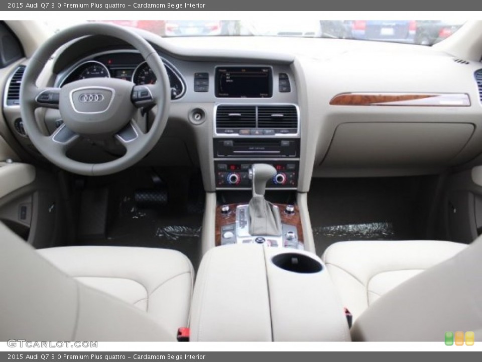 Cardamom Beige Interior Dashboard for the 2015 Audi Q7 3.0 Premium Plus quattro #95985580