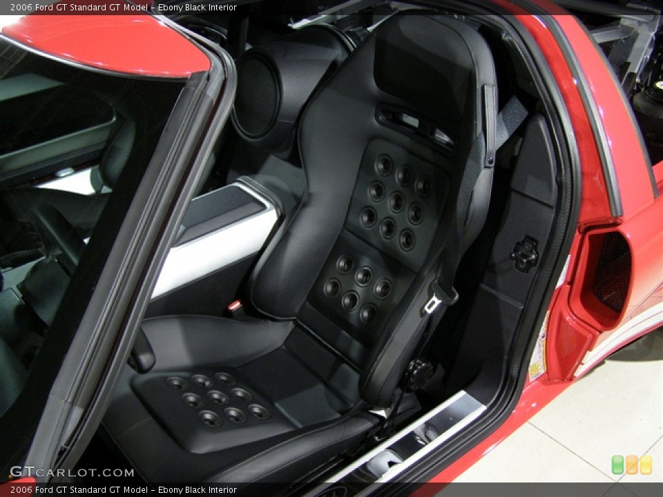 Ebony Black Interior Photo for the 2006 Ford GT  #96008