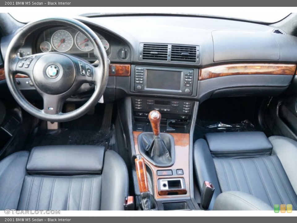 Black Interior Dashboard for the 2001 BMW M5 Sedan #96029595
