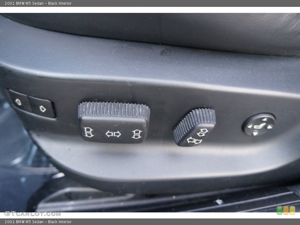 Black Interior Controls for the 2001 BMW M5 Sedan #96029754