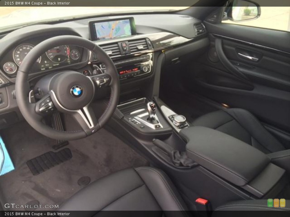 Black Interior Photo for the 2015 BMW M4 Coupe #96044367