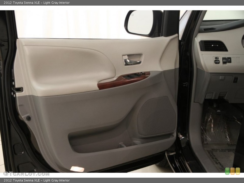 Light Gray Interior Door Panel for the 2012 Toyota Sienna XLE #96075129