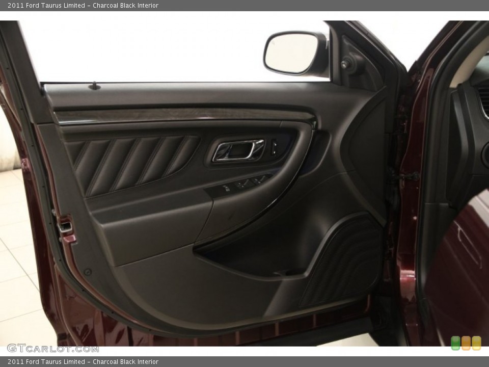 Charcoal Black Interior Door Panel for the 2011 Ford Taurus Limited #96075651
