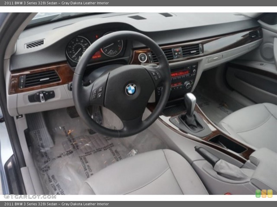 Gray Dakota Leather Interior Photo for the 2011 BMW 3 Series 328i Sedan #96163394