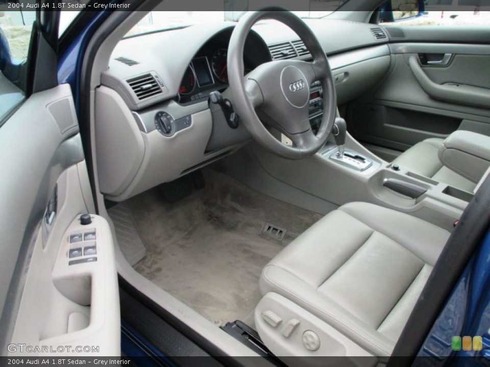 Grey Interior Photo for the 2004 Audi A4 1.8T Sedan #96168086