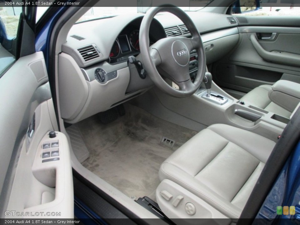 Grey Interior Photo for the 2004 Audi A4 1.8T Sedan #96168086