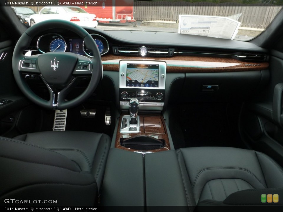 Nero Interior Dashboard for the 2014 Maserati Quattroporte S Q4 AWD #96247473