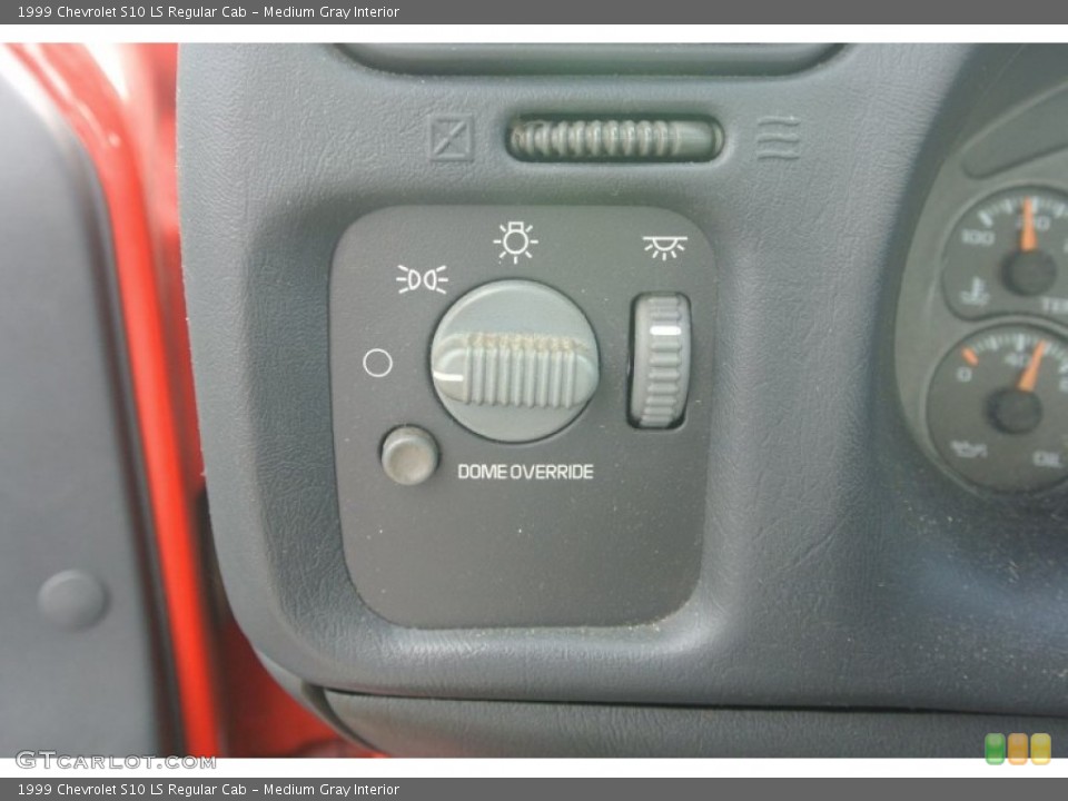 Medium Gray Interior Controls for the 1999 Chevrolet S10 LS Regular Cab #96281238