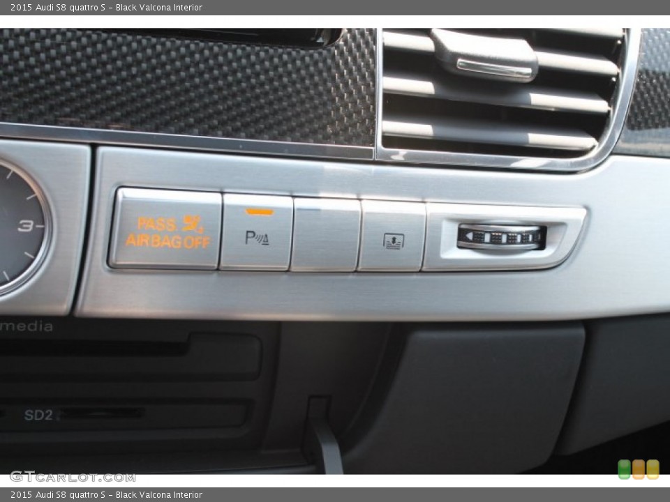 Black Valcona Interior Controls for the 2015 Audi S8 quattro S #96330456