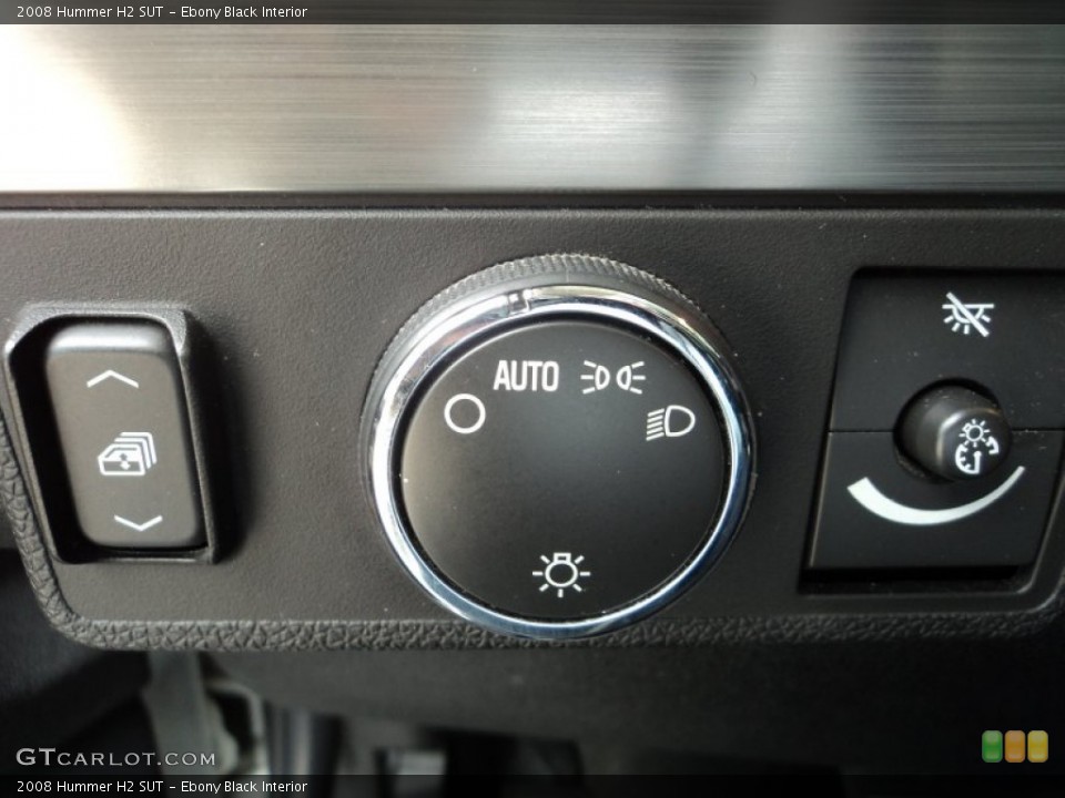 Ebony Black Interior Controls for the 2008 Hummer H2 SUT #96357302