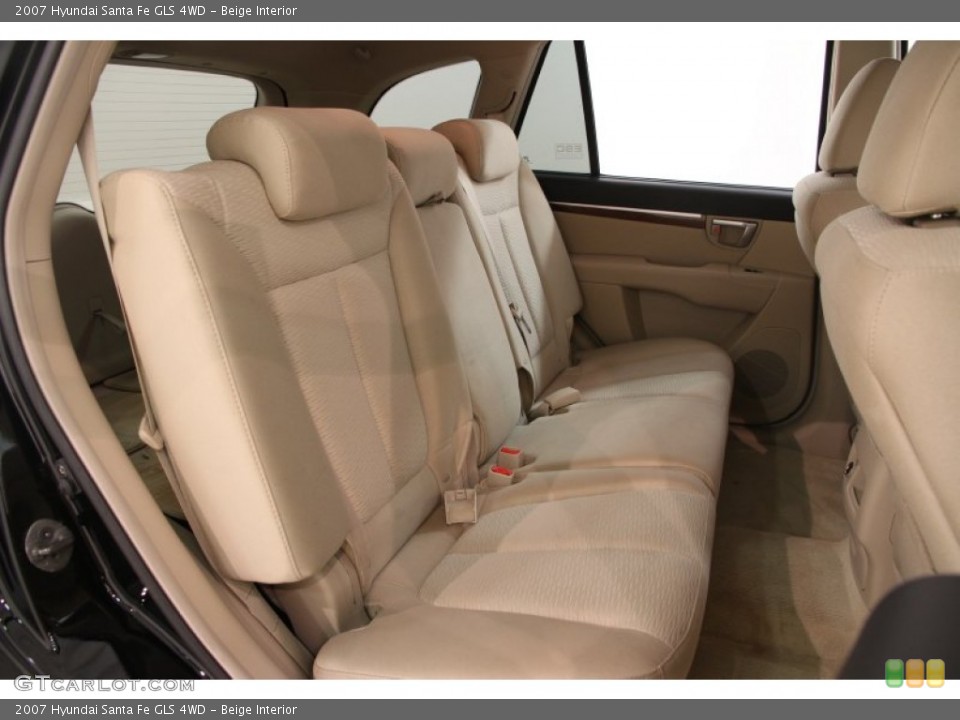 Beige Interior Rear Seat for the 2007 Hyundai Santa Fe GLS 4WD #96362070
