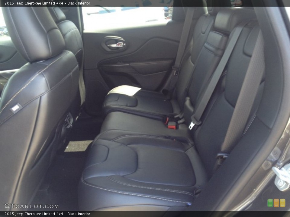 Black Interior Rear Seat for the 2015 Jeep Cherokee Limited 4x4 #96413042