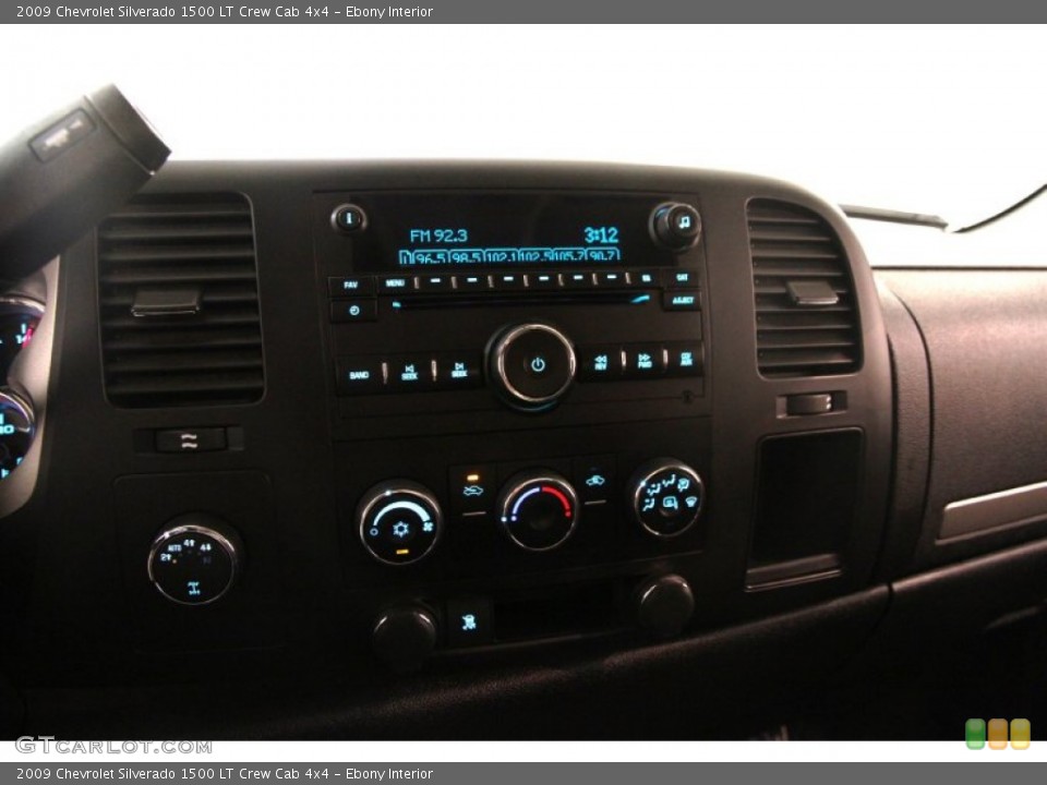 Ebony Interior Controls for the 2009 Chevrolet Silverado 1500 LT Crew Cab 4x4 #96414953