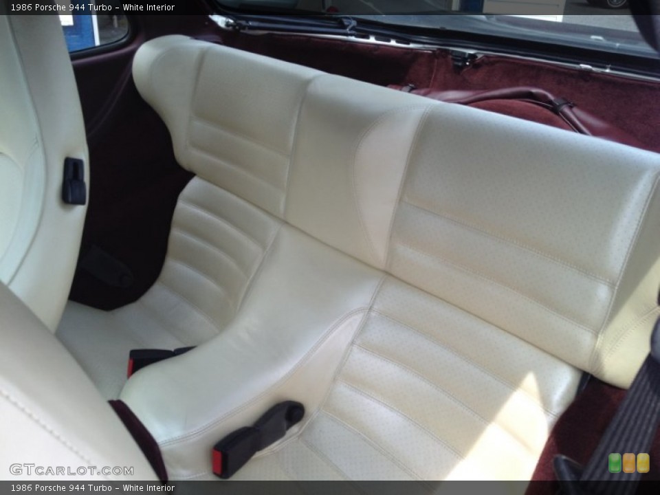 White Interior Rear Seat for the 1986 Porsche 944 Turbo #96423928