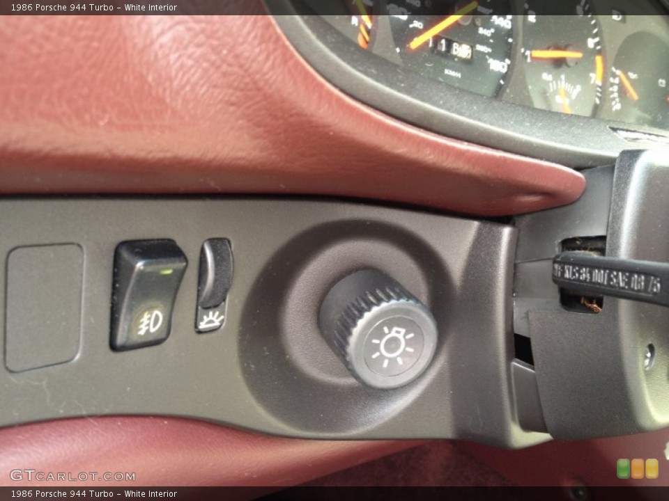 White Interior Controls for the 1986 Porsche 944 Turbo #96424132