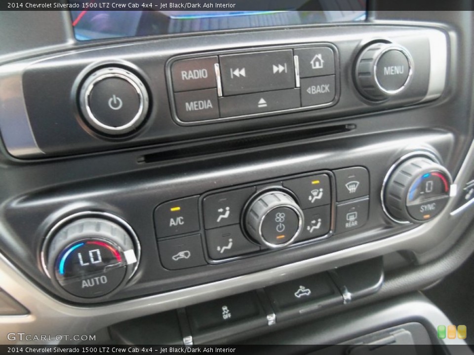 Jet Black/Dark Ash Interior Controls for the 2014 Chevrolet Silverado 1500 LTZ Crew Cab 4x4 #96431059