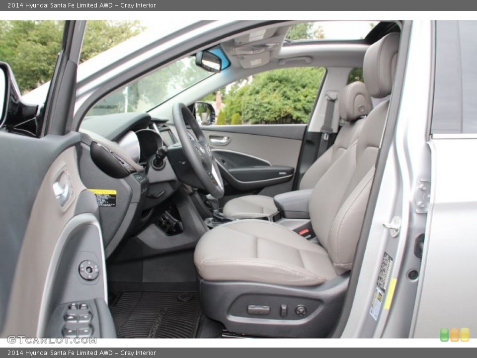 Gray Interior Photo for the 2014 Hyundai Santa Fe Limited AWD #96602759