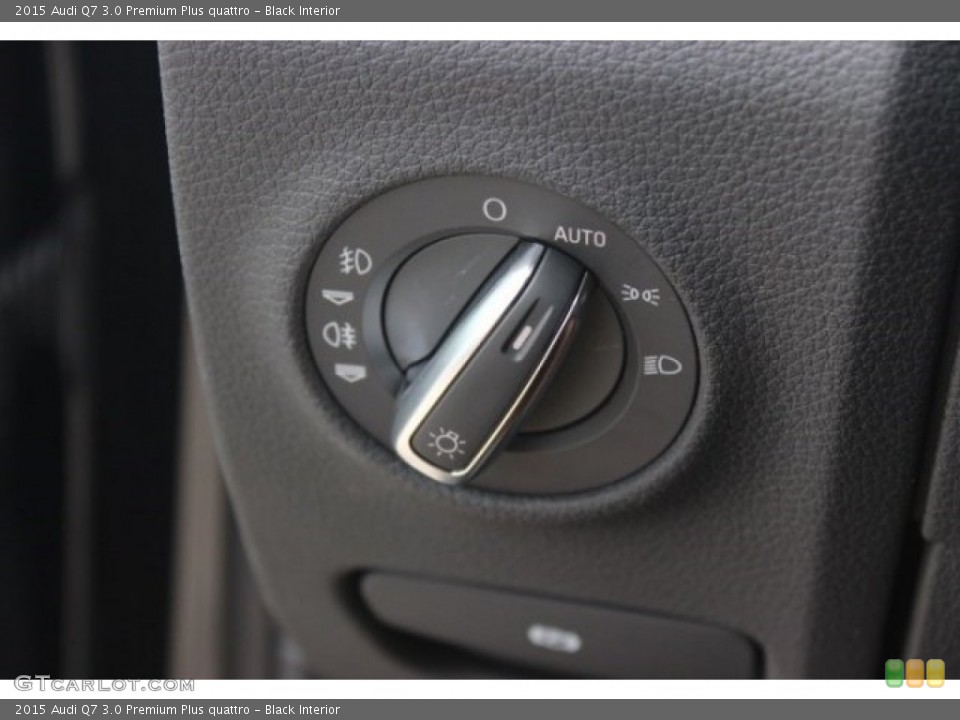 Black Interior Controls for the 2015 Audi Q7 3.0 Premium Plus quattro #96606323