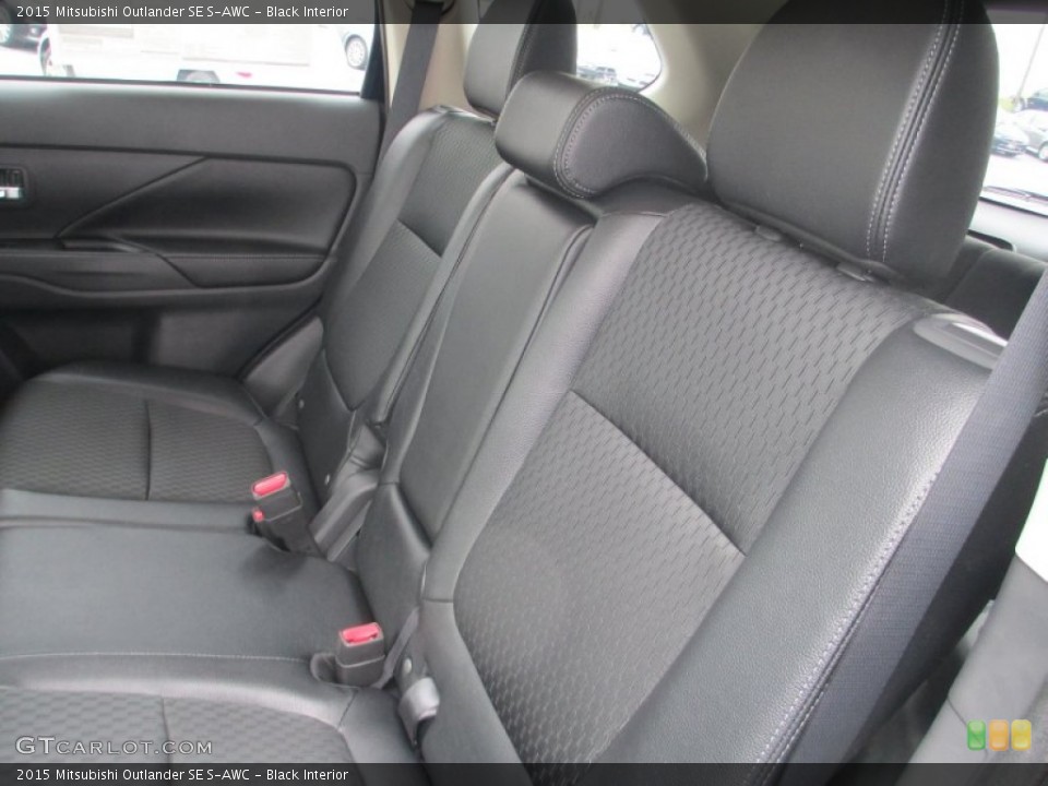 Black Interior Rear Seat for the 2015 Mitsubishi Outlander SE S-AWC #96627527