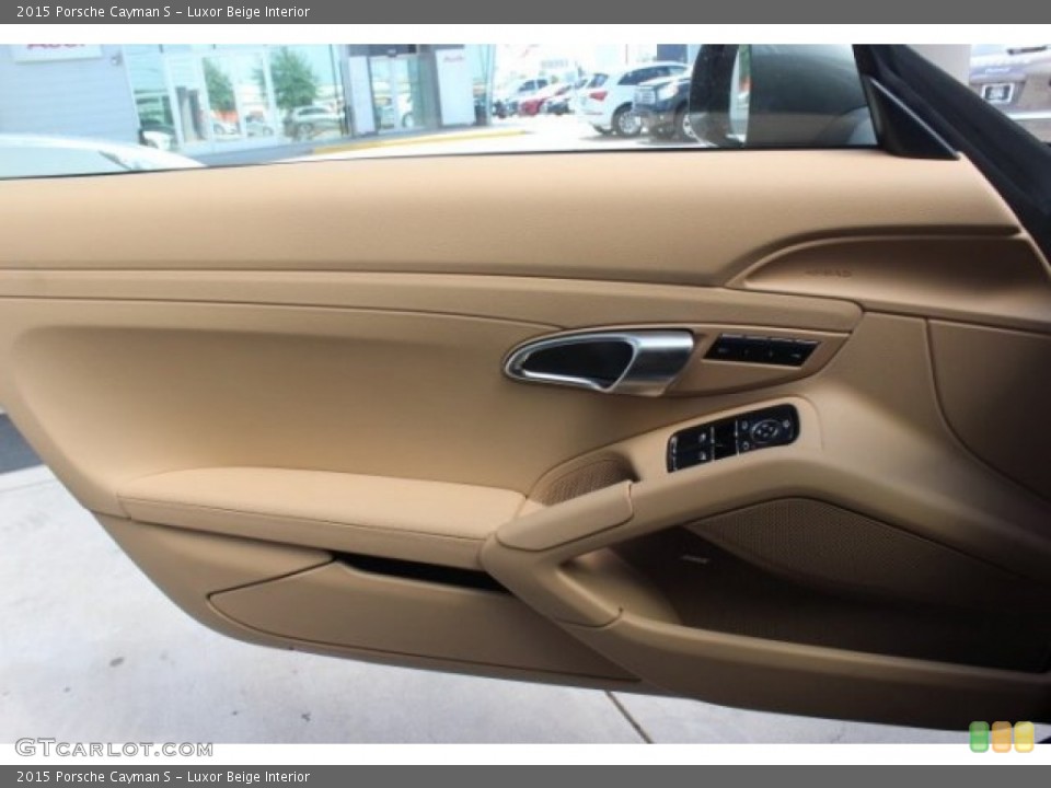 Luxor Beige Interior Door Panel for the 2015 Porsche Cayman S #96644825