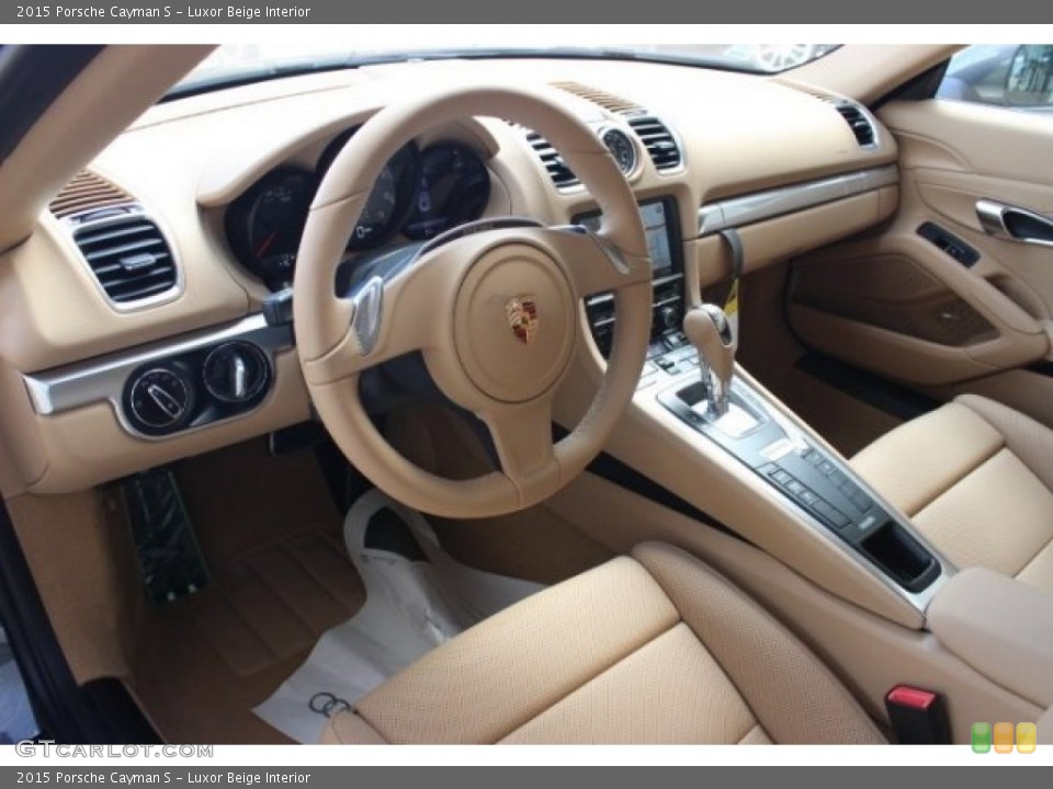 Luxor Beige Interior Photo for the 2015 Porsche Cayman S #96644841