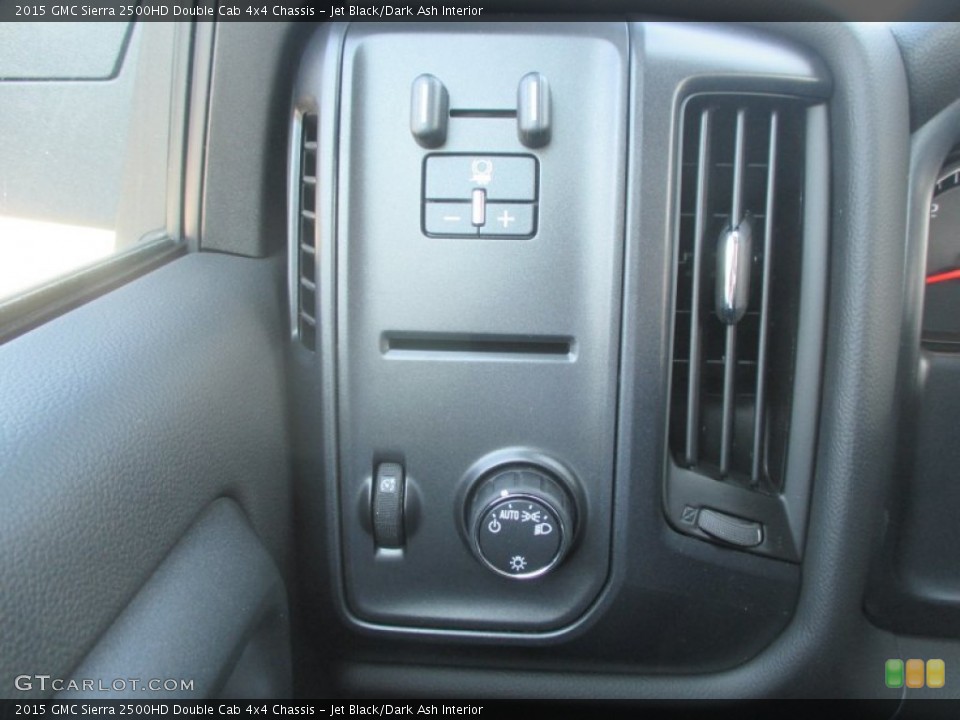 Jet Black/Dark Ash Interior Controls for the 2015 GMC Sierra 2500HD Double Cab 4x4 Chassis #96713553