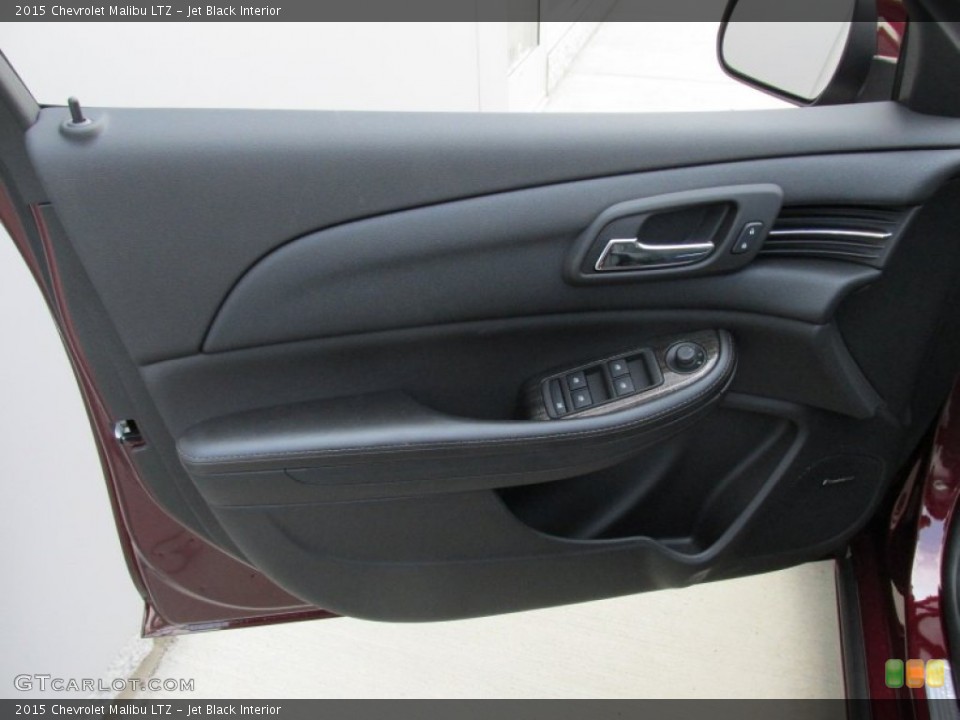 Jet Black Interior Door Panel for the 2015 Chevrolet Malibu LTZ #96743641