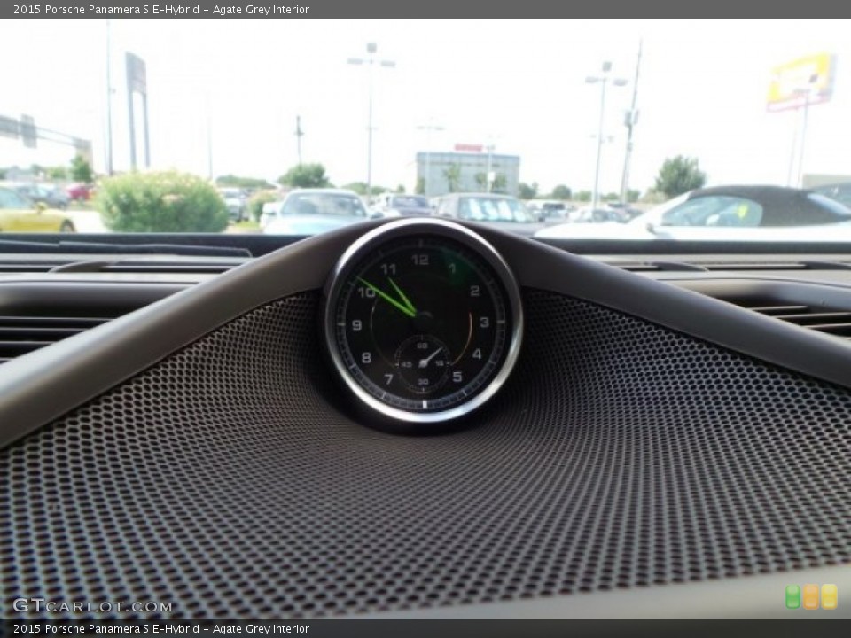 Agate Grey Interior Gauges for the 2015 Porsche Panamera S E-Hybrid #96743786