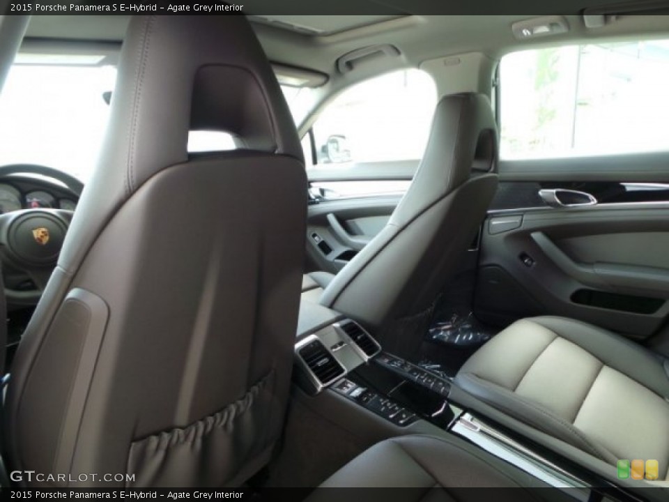 Agate Grey Interior Photo for the 2015 Porsche Panamera S E-Hybrid #96743964