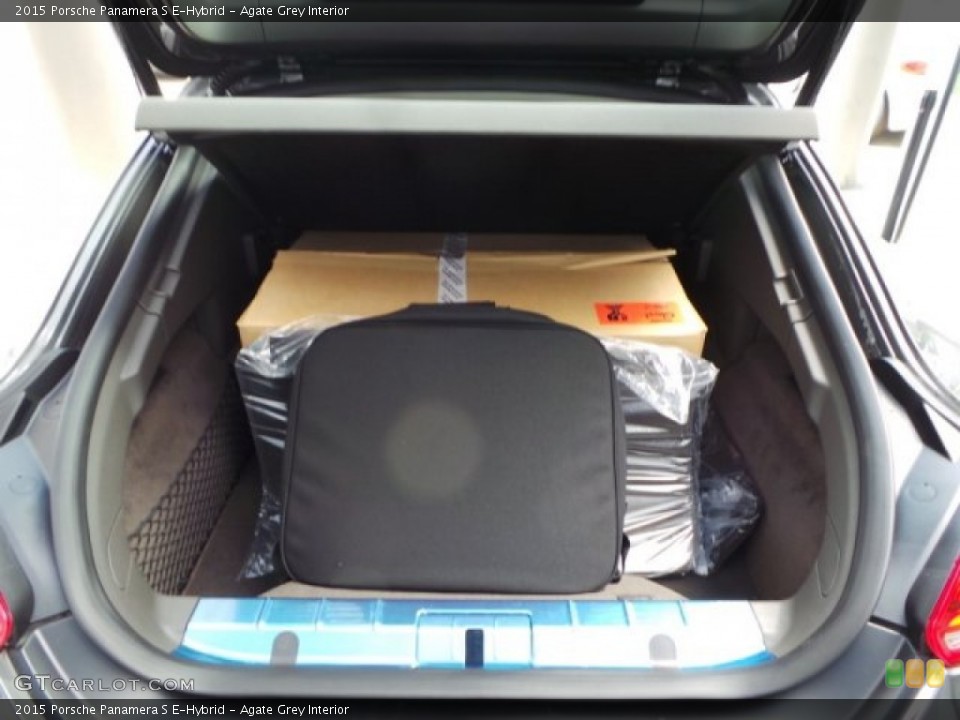 Agate Grey Interior Trunk for the 2015 Porsche Panamera S E-Hybrid #96744070