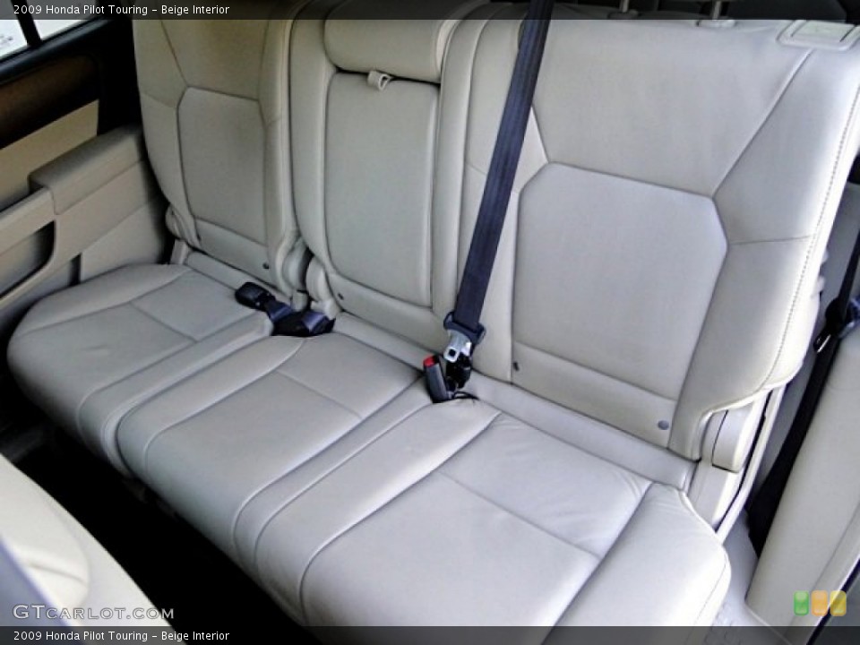 Beige Interior Rear Seat for the 2009 Honda Pilot Touring #96806780
