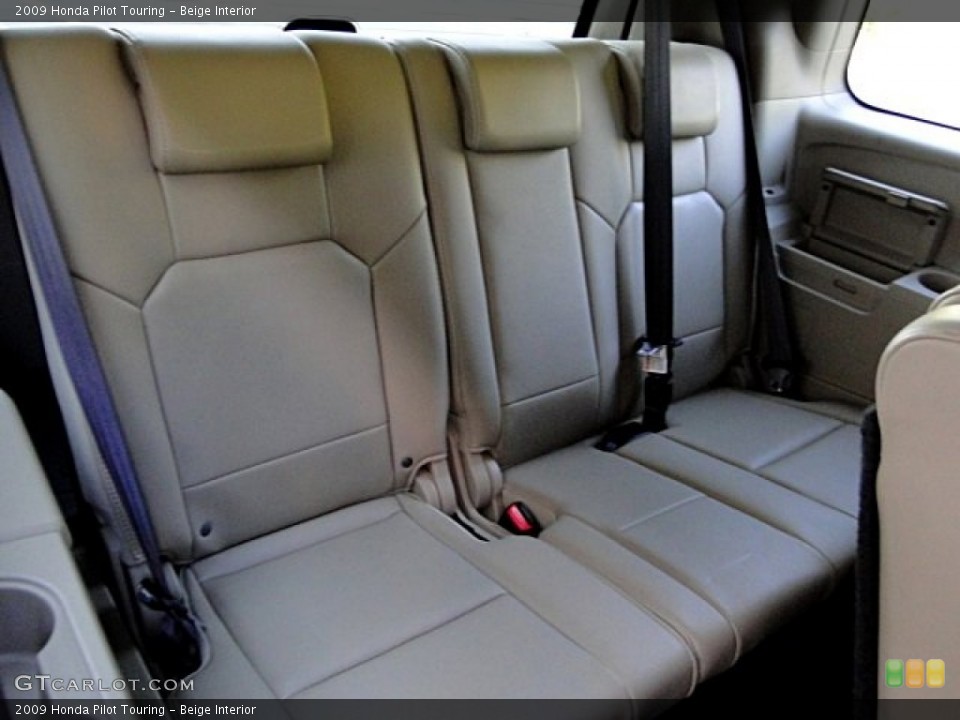 Beige Interior Rear Seat for the 2009 Honda Pilot Touring #96806801