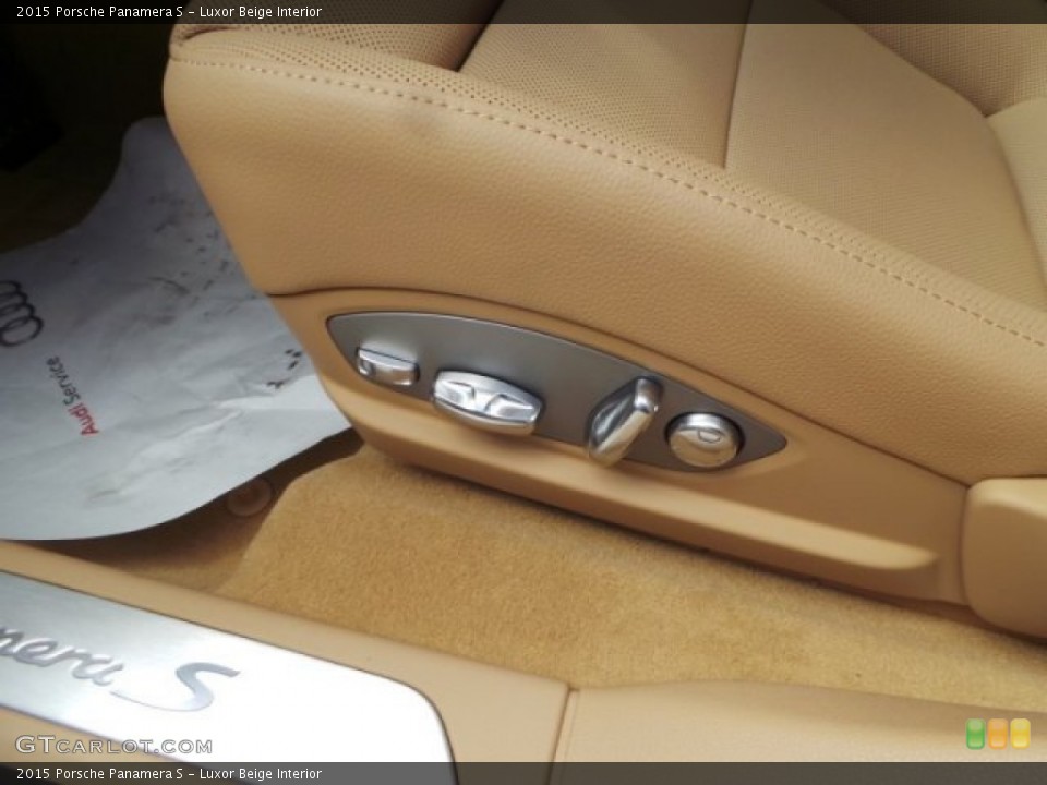 Luxor Beige Interior Controls for the 2015 Porsche Panamera S #96989409