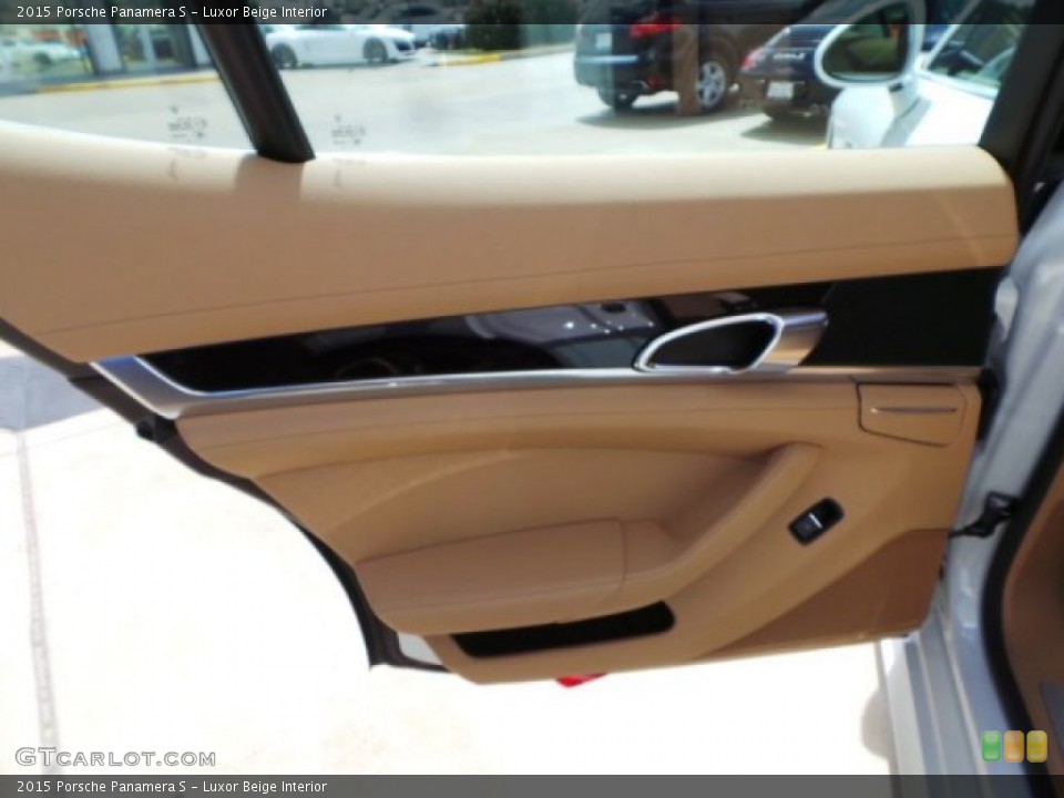 Luxor Beige Interior Door Panel for the 2015 Porsche Panamera S #96989523