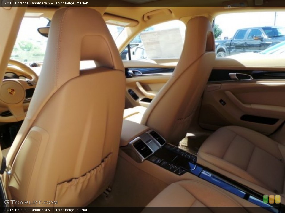 Luxor Beige Interior Rear Seat for the 2015 Porsche Panamera S #96989538