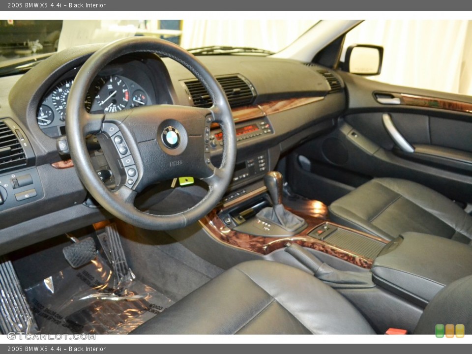 Black Interior Photo for the 2005 BMW X5 4.4i #96994212