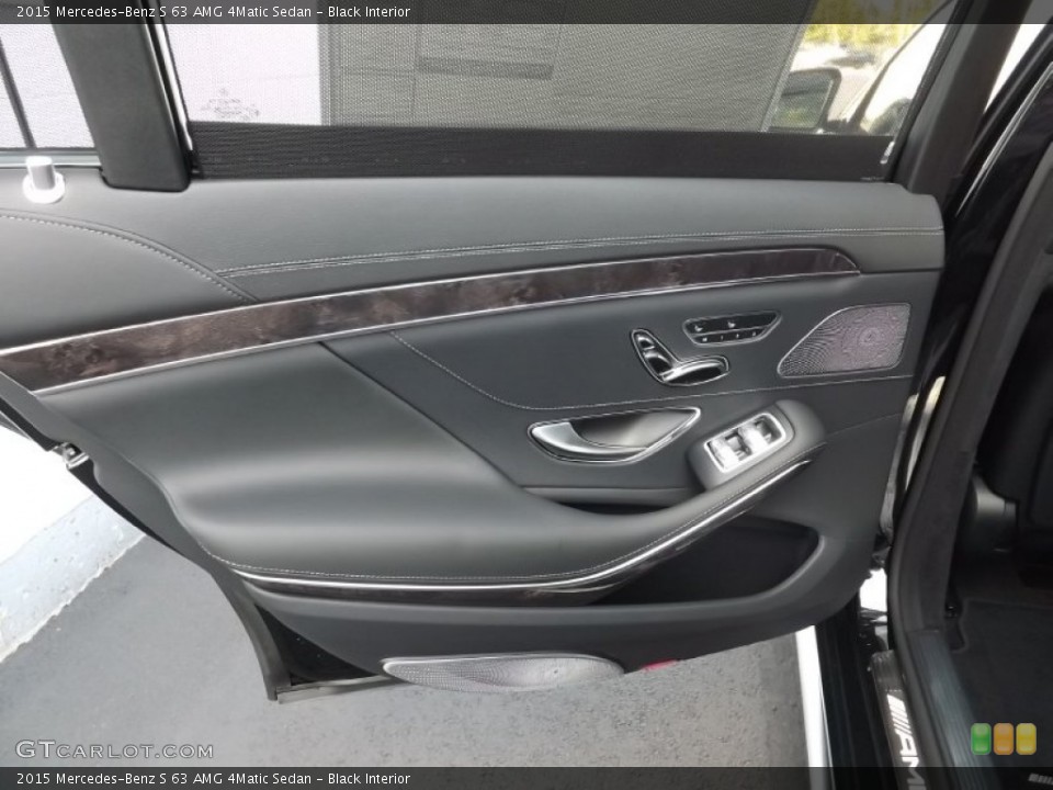 Black Interior Door Panel for the 2015 Mercedes-Benz S 63 AMG 4Matic Sedan #97003764