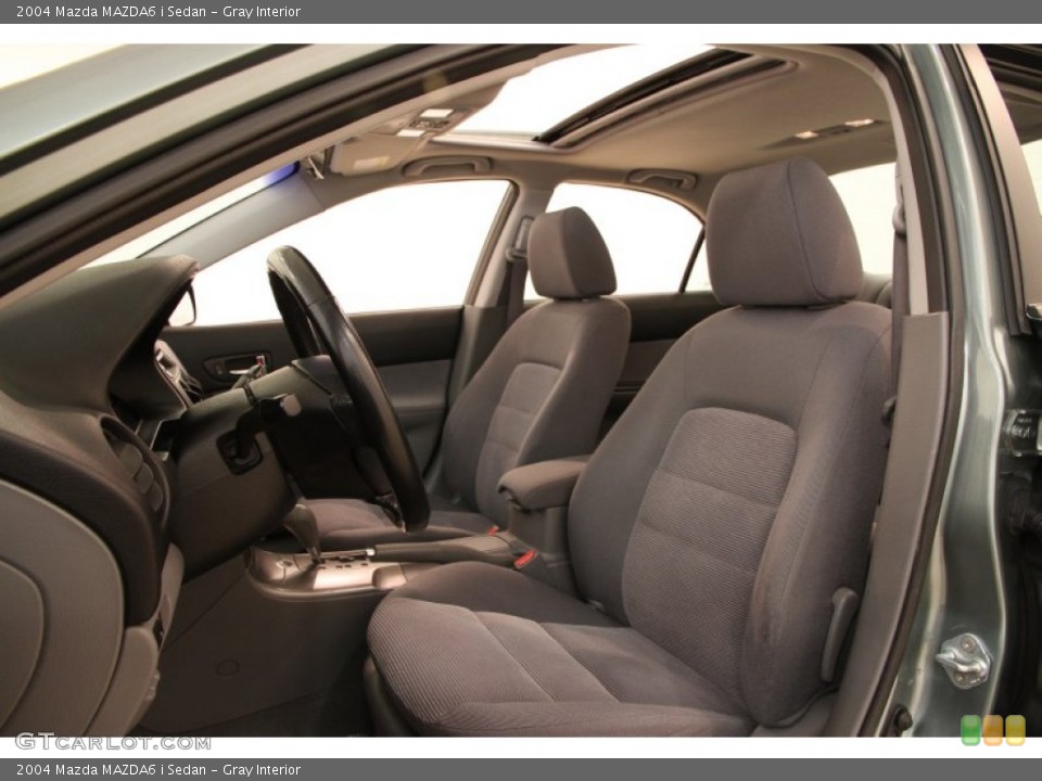 Gray Interior Photo for the 2004 Mazda MAZDA6 i Sedan #97010727