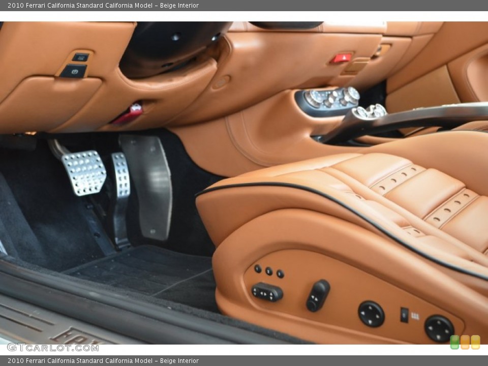 Beige Interior Controls for the 2010 Ferrari California  #97028787