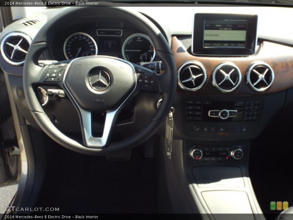 Black Interior Dashboard for the 2014 Mercedes-Benz B Electric Drive #97152632