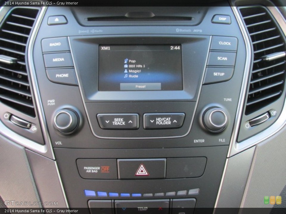 Gray Interior Controls for the 2014 Hyundai Santa Fe GLS #97180529